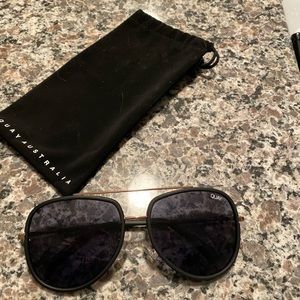 QUAY needing fame sunglasses